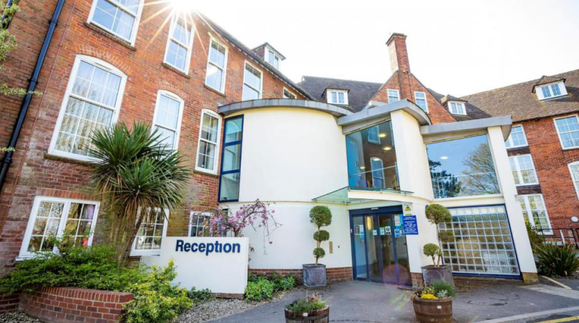 vacanza studio a winchester sparsholt college reception 1695124913 1702392985